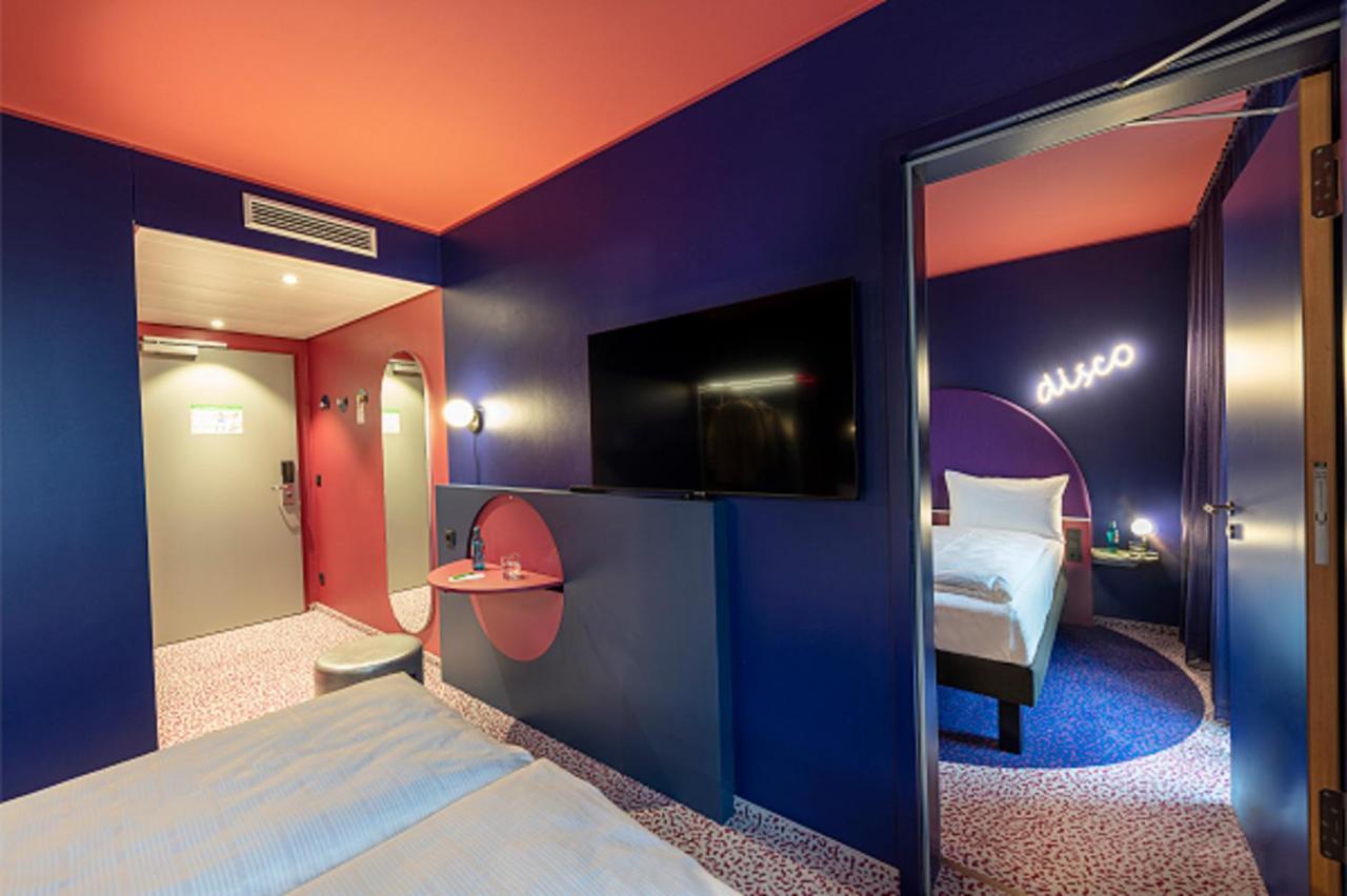 Ibis Styles Muenchen Perlach Exterior photo